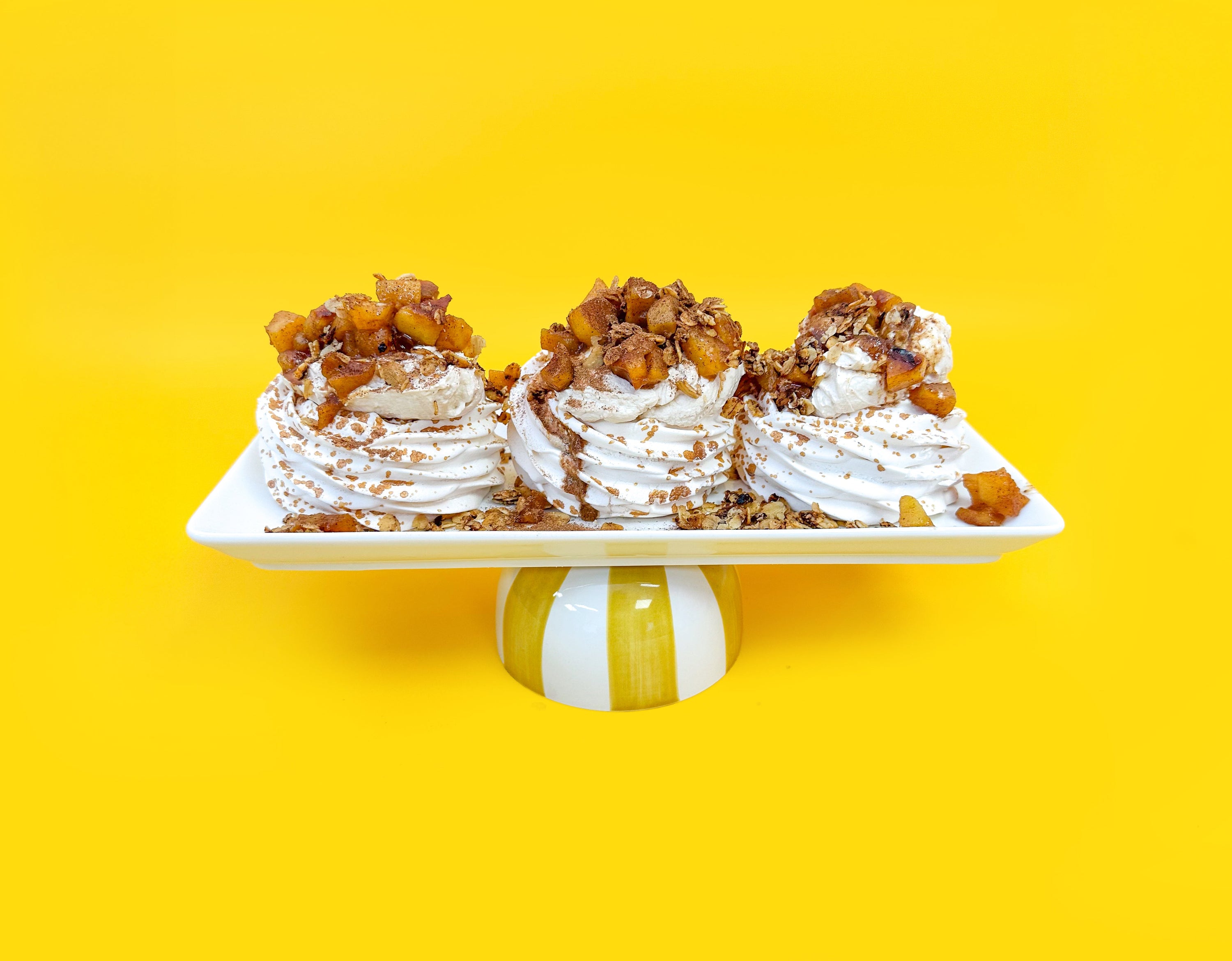 Apple Crumble Meringue Nest